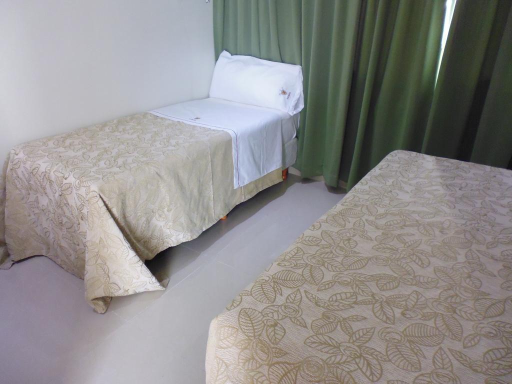 Hotel Athos Buenos Aires Exteriör bild