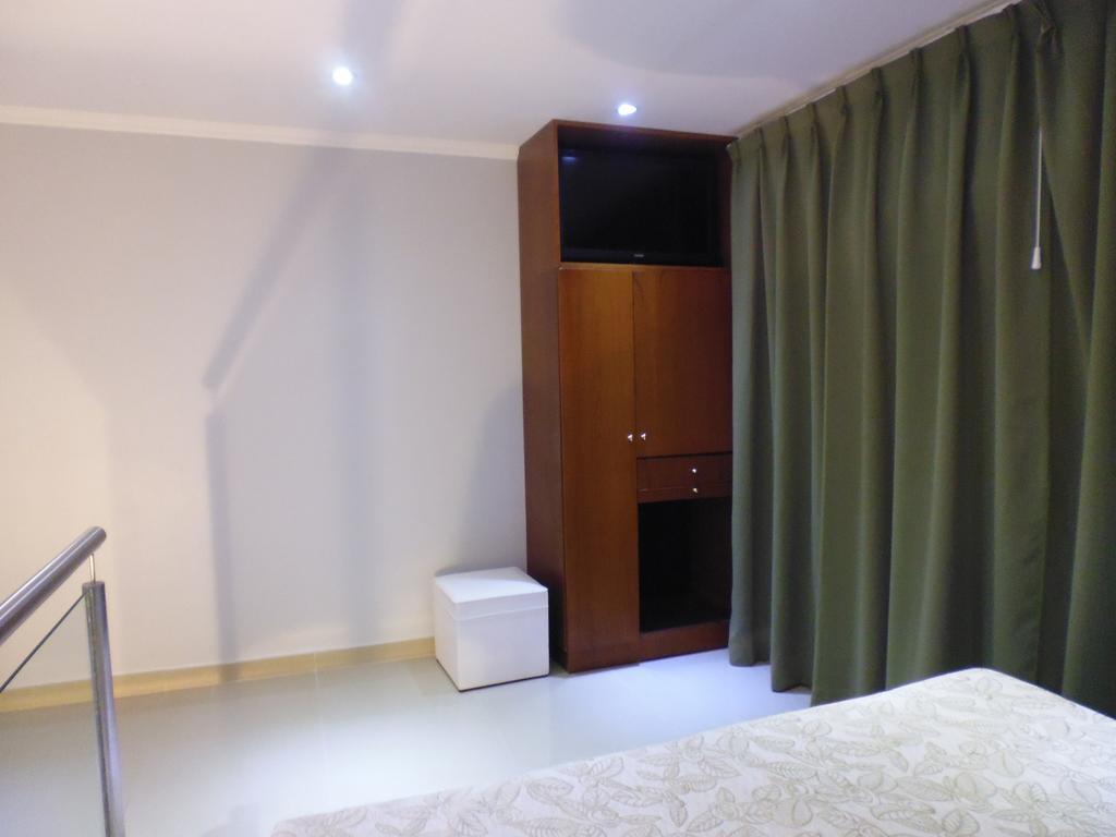 Hotel Athos Buenos Aires Exteriör bild